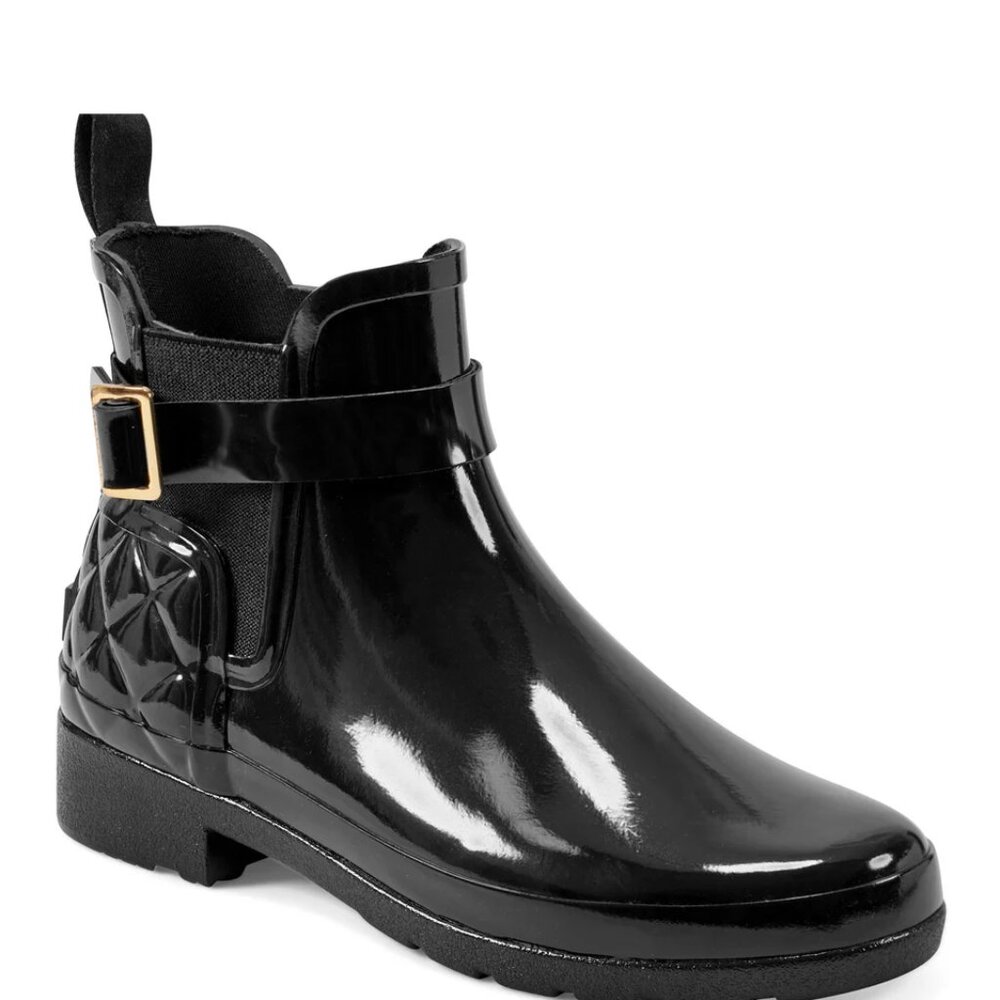Hunter Women's Quilted Gloss Refined Slim Fit Chelsea Boots in Black - Picture 2 of 7
